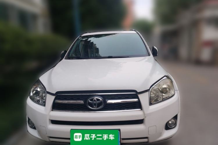 Used Toyota RAV4 2009 2.4L Automatic Luxury Edition Front