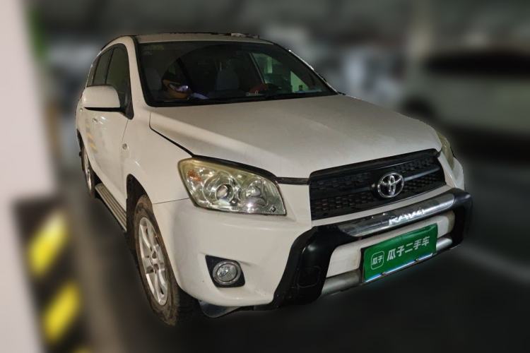 Used Toyota RAV4 2009 2.0L Automatic Classic Edition Front Right 45 Deg