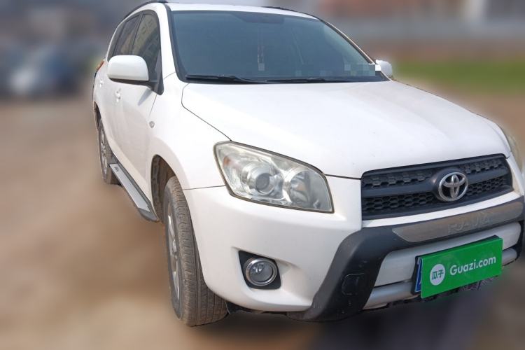Used Toyota RAV4 2009 2.0L Automatic Luxury Edition Front Right 45 Deg