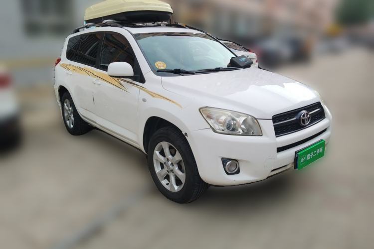 Used Toyota RAV4 2009 2.0L Automatic Luxury Edition Front Right 45 Deg