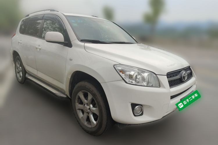 Used Toyota RAV4 2009 2.0L Automatic Luxury Edition Front Right 45 Deg
