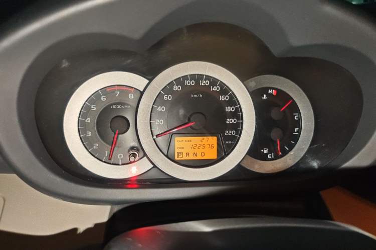 Used Toyota RAV4 2009 2.4L Automatic Luxury Edition Instrument Cluster