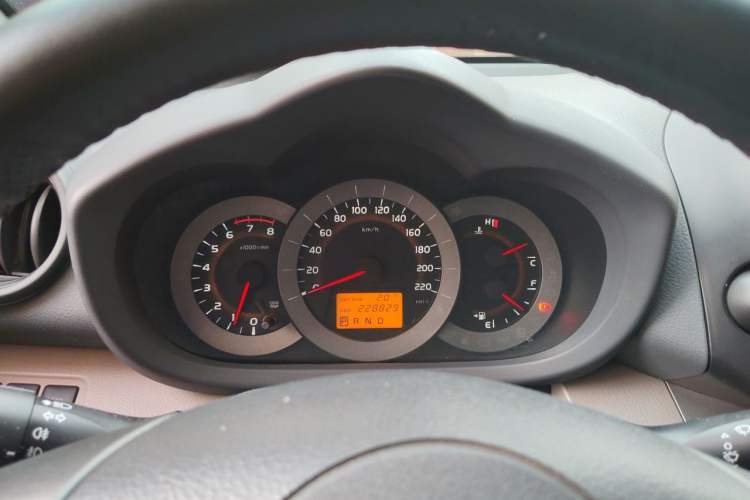 Used Toyota RAV4 2009 2.0L Automatic Luxury Edition Instrument Cluster