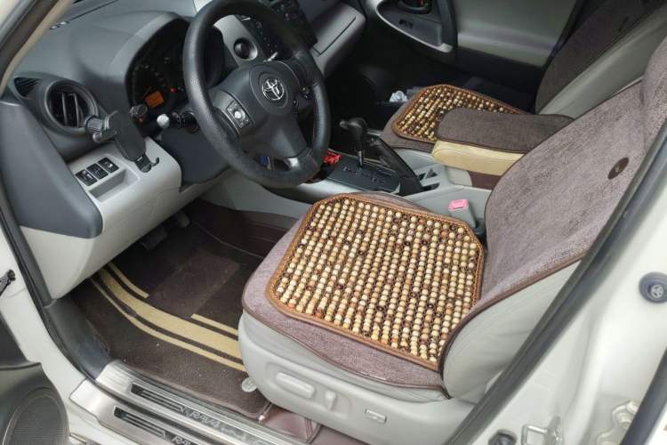 Used Toyota RAV4 2009 2.0L Automatic Luxury Edition Left Front Seat
