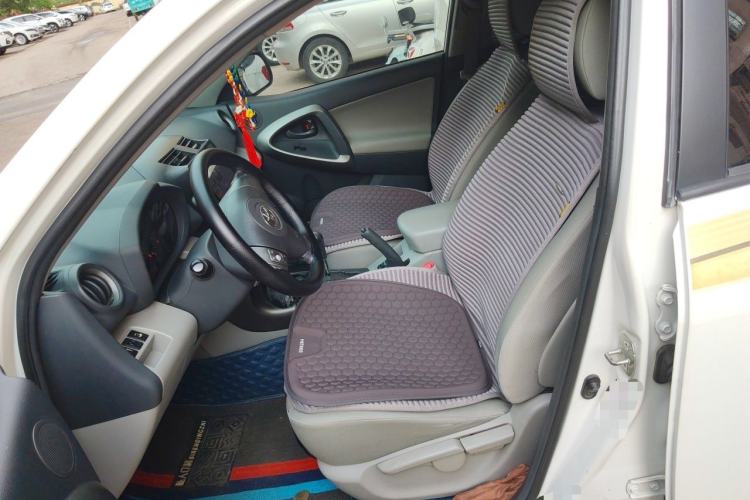 Used Toyota RAV4 2009 2.0L Automatic Luxury Edition Left Front Seat