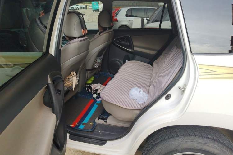 Used Toyota RAV4 2009 2.0L Automatic Luxury Edition Left Rear Seat