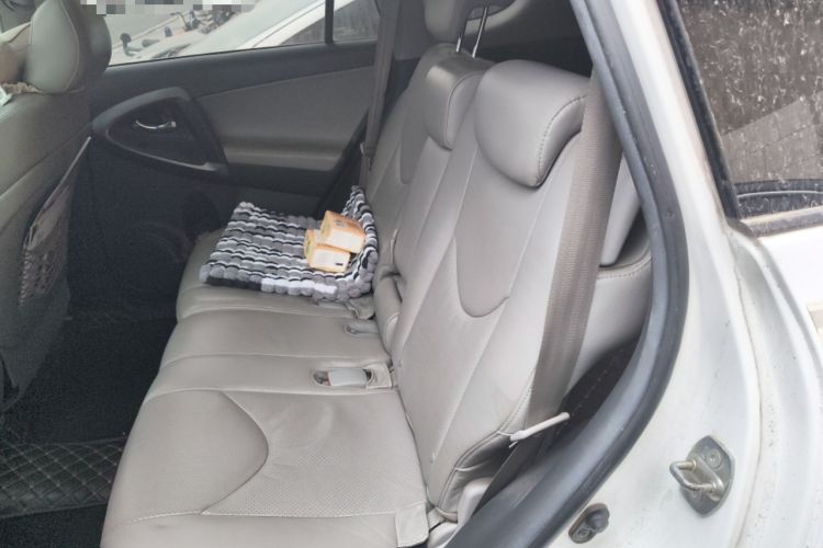 Used Toyota RAV4 2009 2.4L Automatic Luxury Edition Left Rear Seat