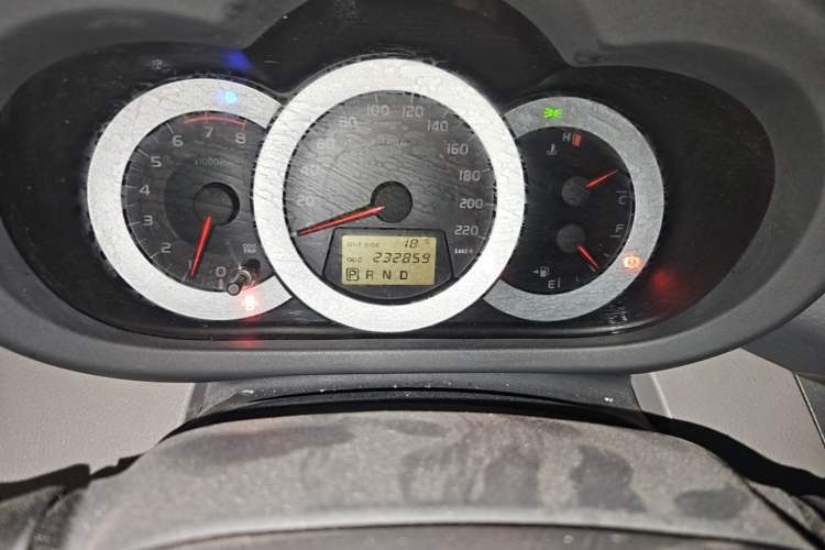 Used Toyota RAV4 2009 2.4L Automatic Luxury Edition Odometer Close Up