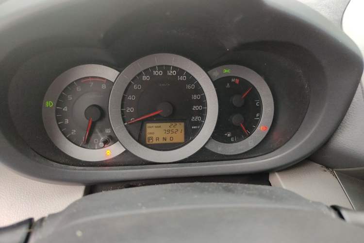 Used Toyota RAV4 2009 2.0L Automatic Luxury Edition Odometer Close Up