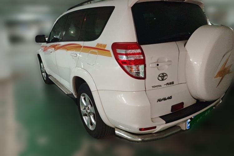 Used Toyota RAV4 2009 2.4L Automatic Luxury Edition Rear Left 45 Deg