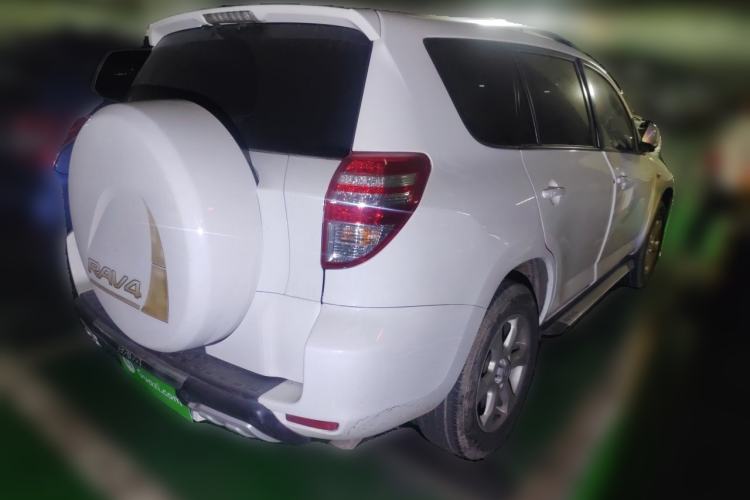 Used Toyota RAV4 2009 2.0L Automatic Luxury Edition Rear Right 45 Deg