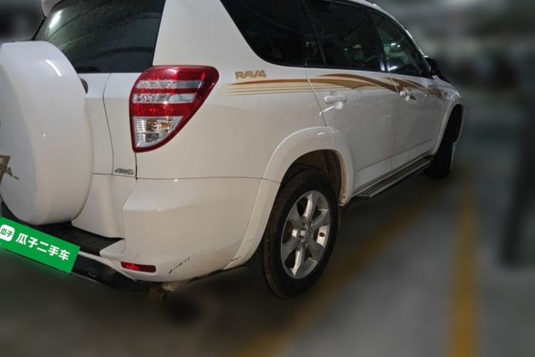 Used Toyota RAV4 2009 2.4L Automatic Luxury Edition Rear Right 45 Deg