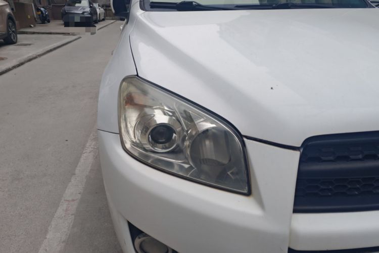 Used Toyota RAV4 2009 2.0L Automatic Classic Edition Right Front Headlight