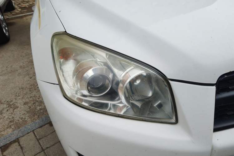 Used Toyota RAV4 2009 2.0L Automatic Luxury Edition Right Front Headlight