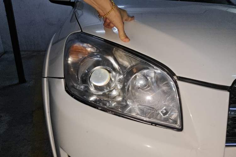 Used Toyota RAV4 2009 2.4L Automatic Luxury Edition Right Front Headlight