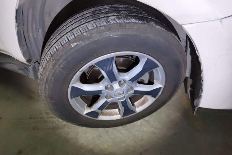 Used Toyota RAV4 2009 2.0L Automatic Classic Edition Right Front Wheel Hub