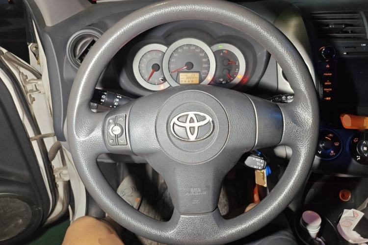 Used Toyota RAV4 2009 2.0L Automatic Classic Edition Steering Wheel