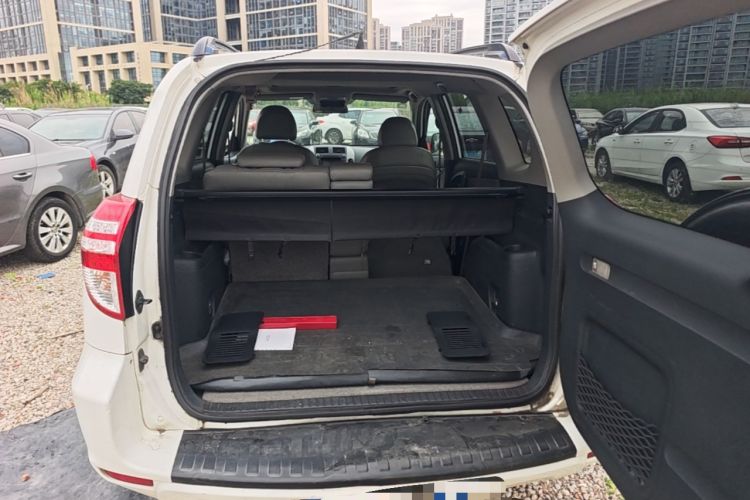 Used Toyota RAV4 2009 2.4L Automatic Luxury Navigation Edition Trunk