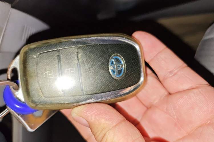 Used Toyota RAV4 2009 2.0L Automatic Classic Edition Vehicle Key