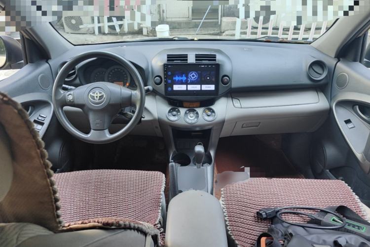 Used Toyota RAV4 2009 2.0L Automatic Classic Edition Center Console