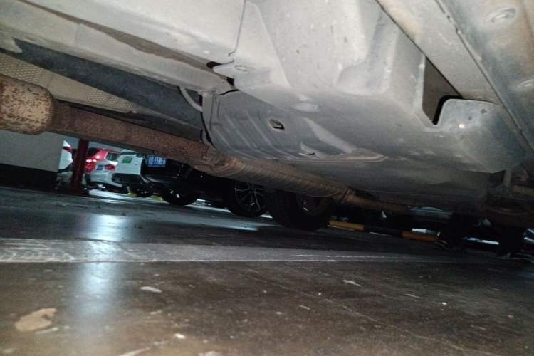 Used Toyota RAV4 2009 2.4L Automatic Luxury Edition Chassis Rear Left