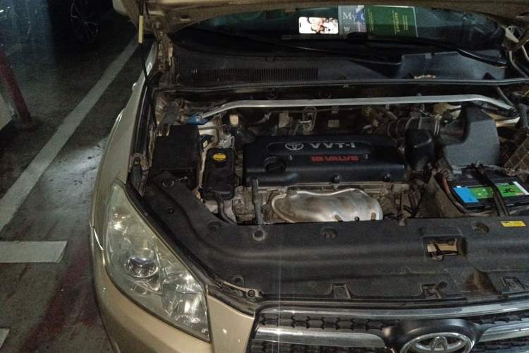 Used Toyota RAV4 2009 2.4L Automatic Luxury Edition Engine Bay Right