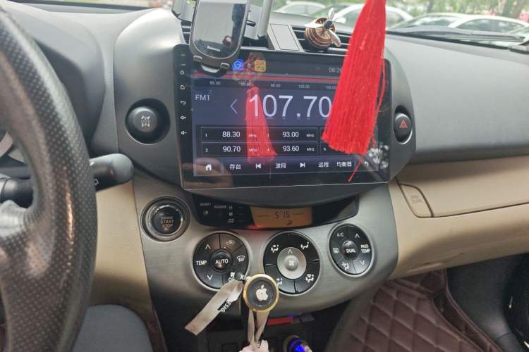 Used Toyota RAV4 2010 2.4L Automatic Deluxe Upgrade Edition Audio And AC Panel