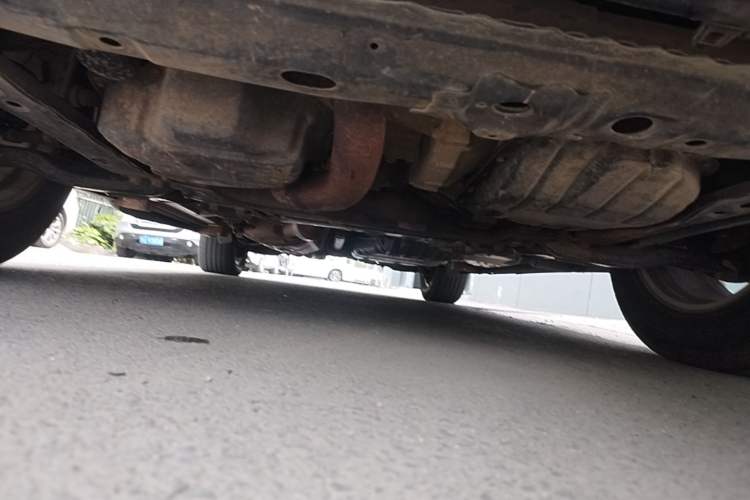 Used Toyota RAV4 2010 2.4L Automatic Deluxe Upgrade Edition Chassis Front