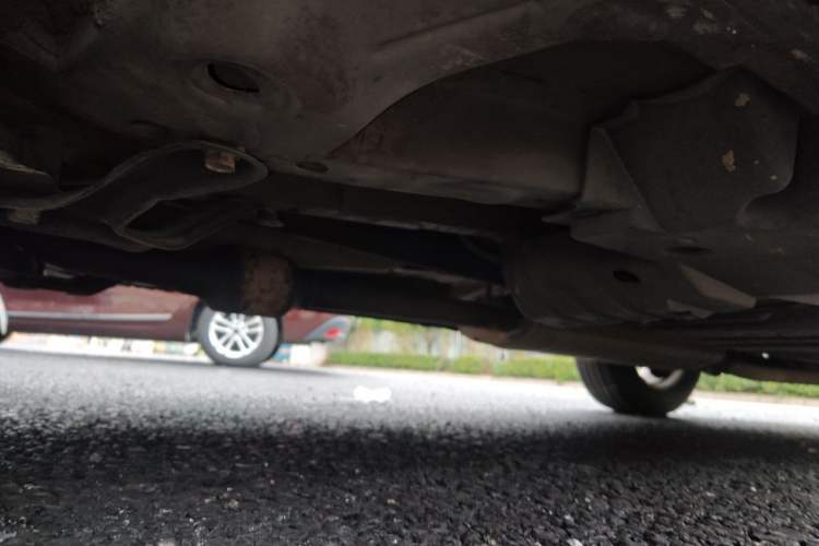 Used Toyota RAV4 2010 2.4L Automatic Deluxe Upgrade Edition Chassis Front Left