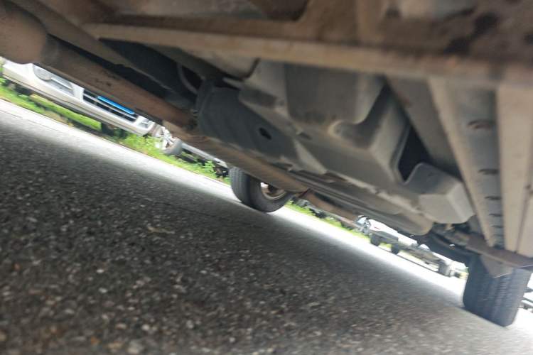 Used Toyota RAV4 2010 2.4L Automatic Deluxe Upgrade Edition Chassis Front Left