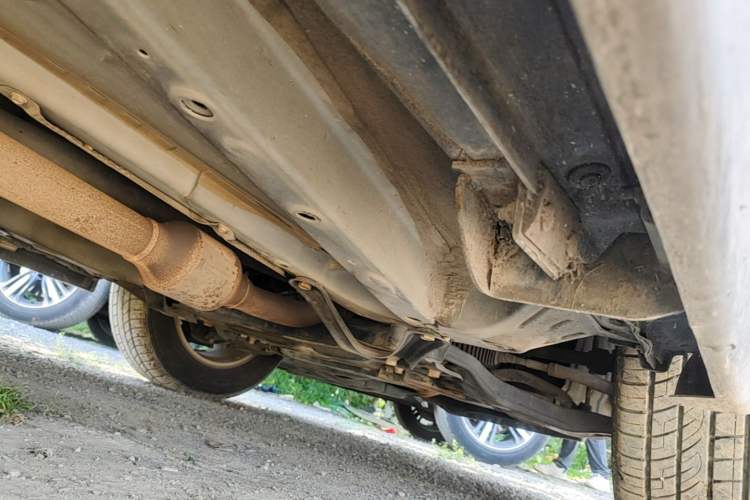 Used Toyota RAV4 2010 2.4L Automatic Deluxe Upgrade Edition Chassis Front Right