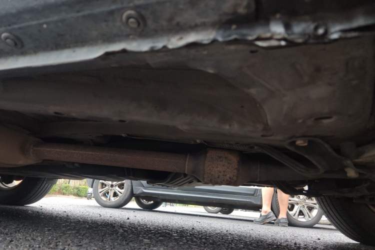 Used Toyota RAV4 2010 2.4L Automatic Deluxe Upgrade Edition Chassis Front Right