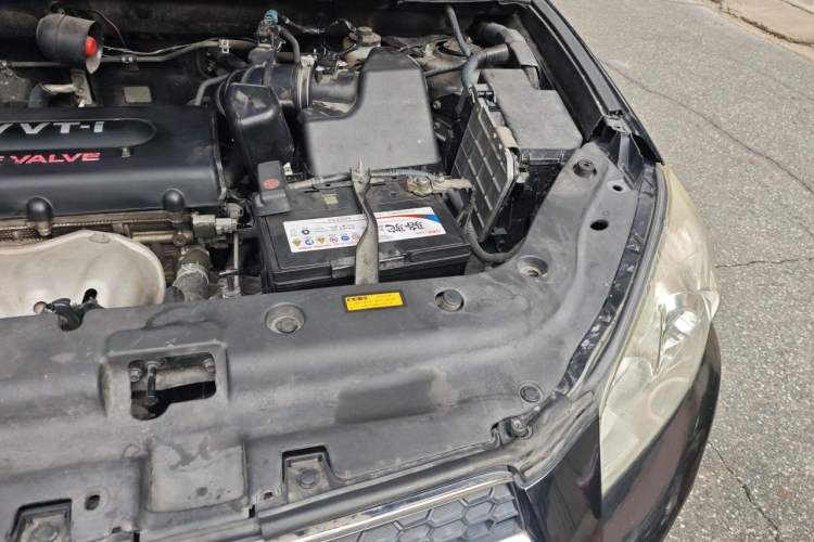 Used Toyota RAV4 2010 2.4L Automatic Deluxe Upgrade Edition Engine Bay Left
