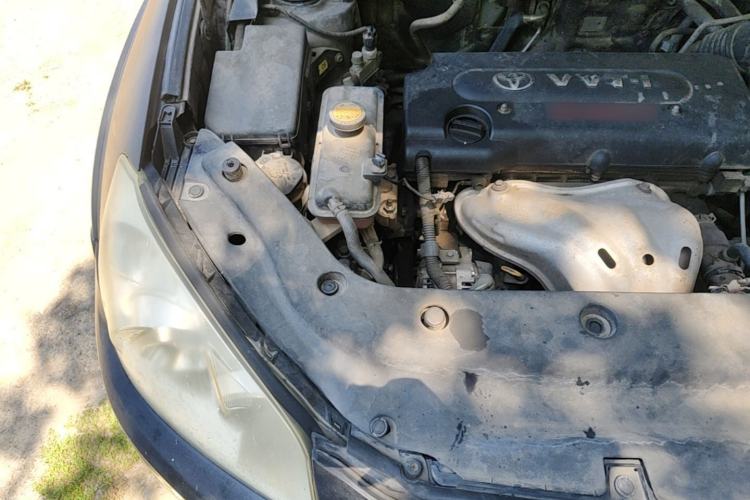 Used Toyota RAV4 2010 2.4L Automatic Deluxe Upgrade Edition Engine Bay Right