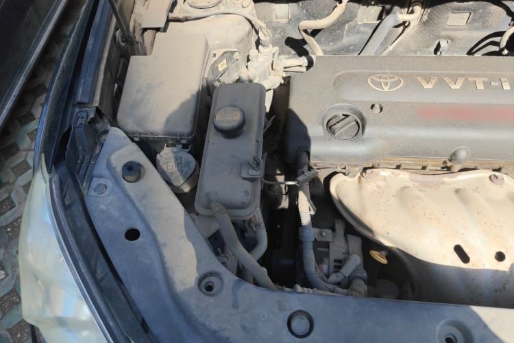 Used Toyota RAV4 2010 2.4L Automatic Deluxe Upgrade Edition Engine Bay Right