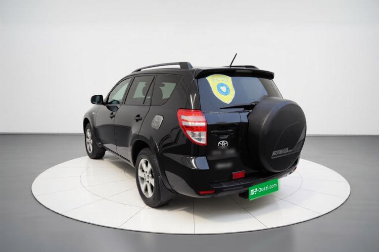 Used Toyota RAV4 2010 2.4L Automatic Deluxe Upgrade Edition Exterior 3