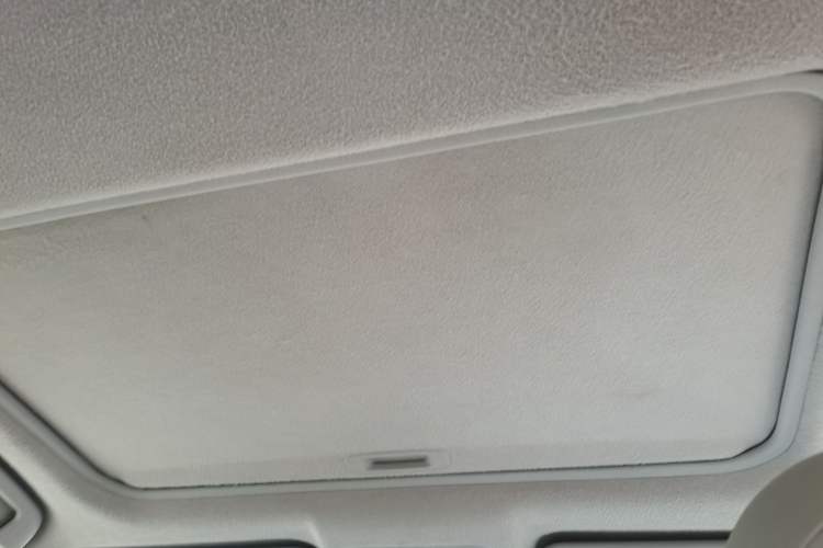 Used Toyota RAV4 2010 2.0L Automatic Deluxe Upgrade Edition Headliner