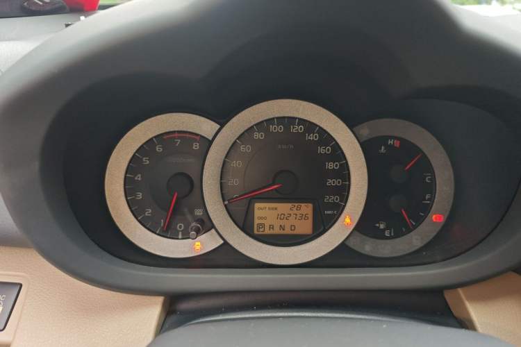 Used Toyota RAV4 2010 2.4L Automatic Deluxe Upgrade Edition Instrument Cluster