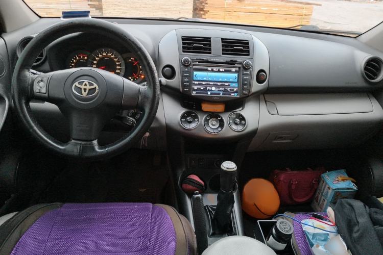 Used Toyota RAV4 2010 2.0L Manual Deluxe Upgrade Interior 2