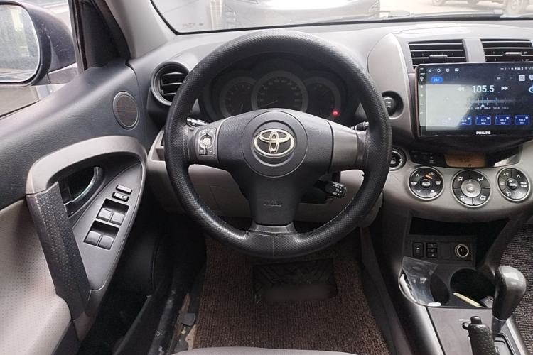 Used Toyota RAV4 2010 2.4L Automatic Deluxe Upgrade Edition Steering Wheel