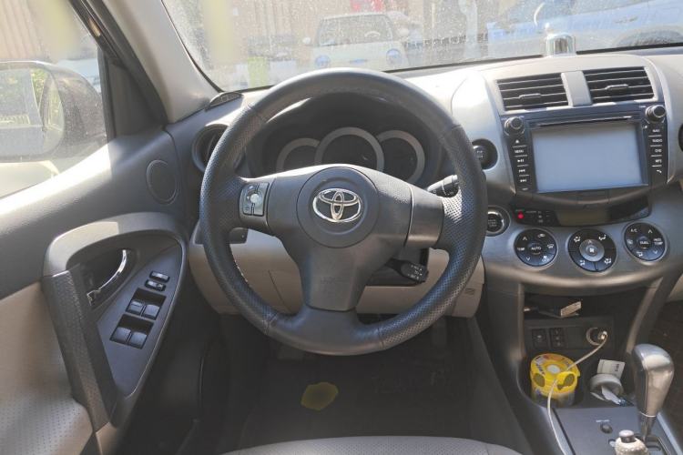 Used Toyota RAV4 2010 2.4L Automatic Deluxe Upgrade Edition Steering Wheel