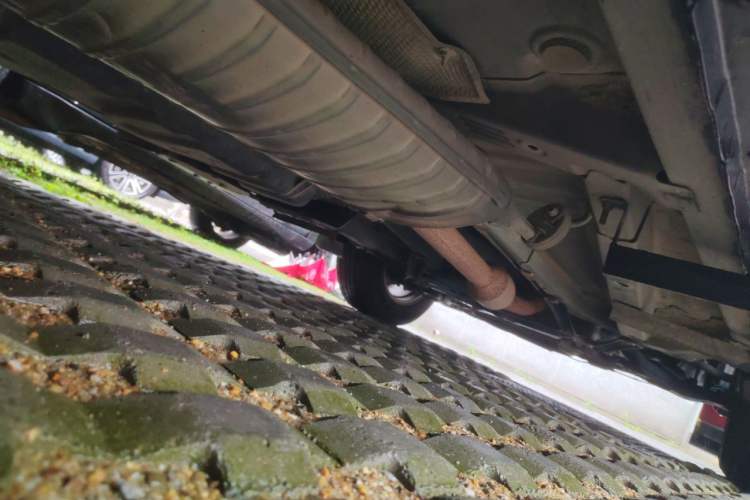 Used Toyota RAV4 2010 2.4L Automatic Deluxe Upgrade Edition Chassis Front
