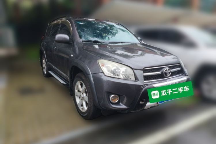 Used Toyota RAV4 2010 2.4L Automatic Deluxe Upgrade Edition Front Right 45 Deg