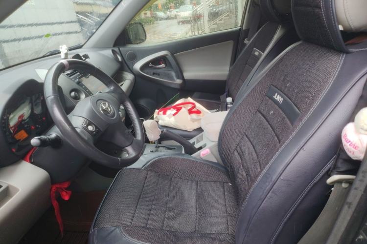 Used Toyota RAV4 2010 2.4L Automatic Deluxe Upgrade Edition Left Front Seat