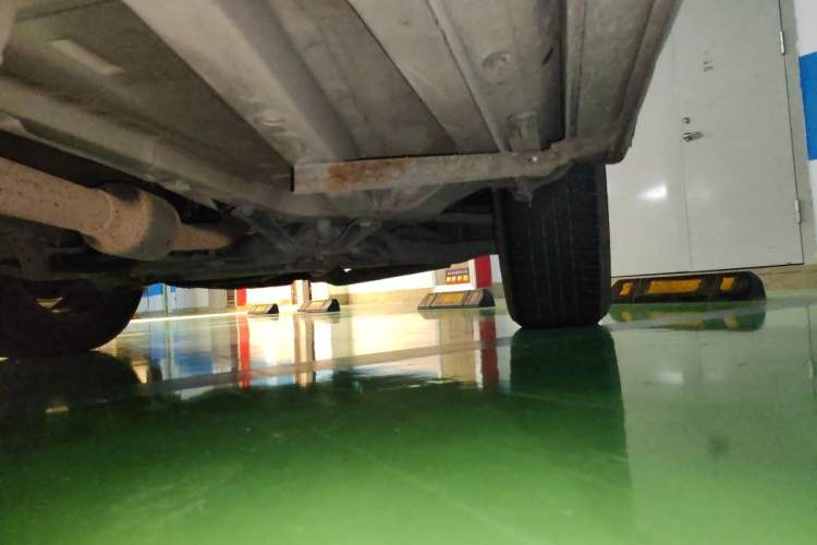 Used Toyota RAV4 2010 2.0L Automatic Deluxe Upgrade Edition Chassis Front Right