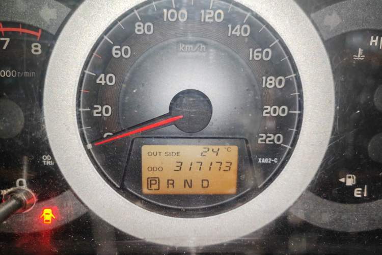 Used Toyota RAV4 2010 2.0L Automatic Deluxe Upgrade Edition Odometer Close Up