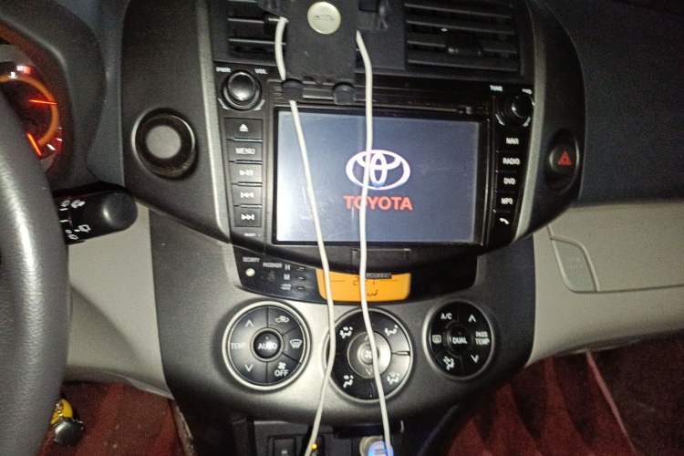 Used Toyota RAV4 2010 2.0L Automatic Deluxe Upgrade Edition Audio And AC Panel