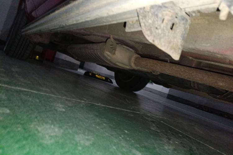 Used Toyota RAV4 2010 2.0L Automatic Deluxe Upgrade Edition Chassis Front Right