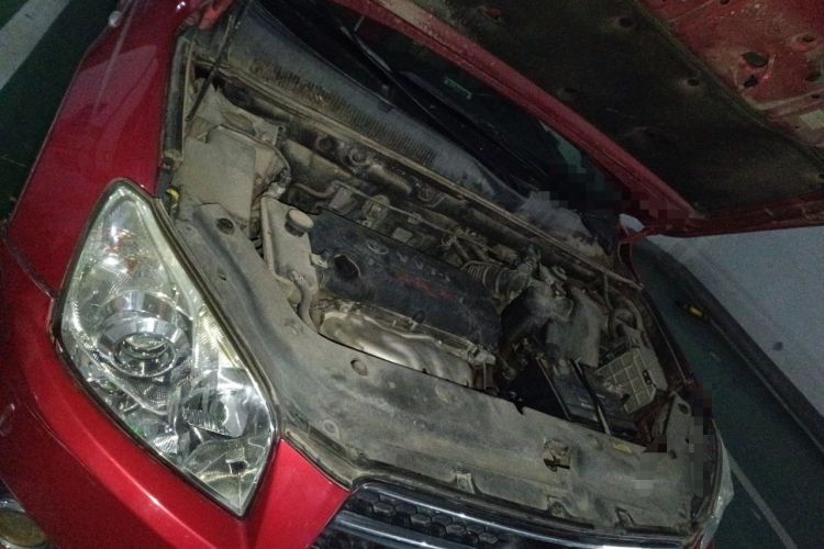 Used Toyota RAV4 2010 2.0L Automatic Deluxe Upgrade Edition Engine Bay Right