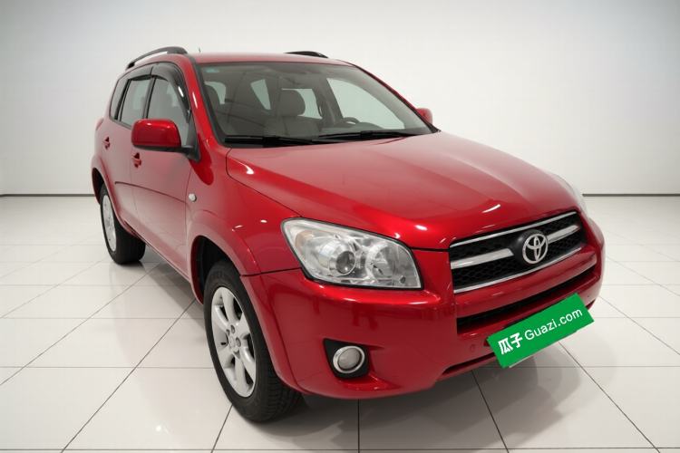 Used Toyota RAV4 2010 2.4L Automatic Deluxe Upgrade Edition Exterior 2